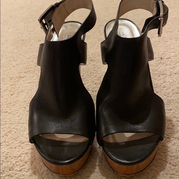 Michael Kors Wedge - Picture 2 of 2